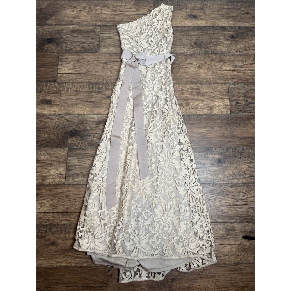 Tadashi Shoji One Shoulder Gown Lace champagne Long Dress Women’s Size 2 READ